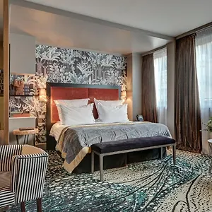 ***** Hotel The One Alma Francia