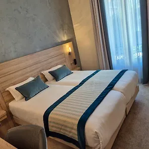 *** Hotel Champerret Elysees Francia